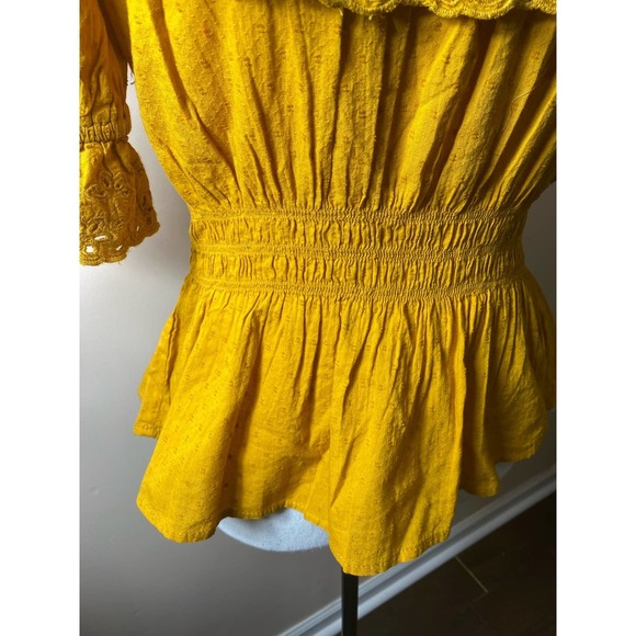 Universal Thread Boho Ruffle Top NWT - Picture 4 of 10